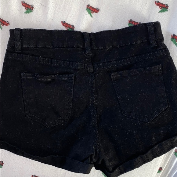 Medium Black Short Shorts - Picture 5 of 6